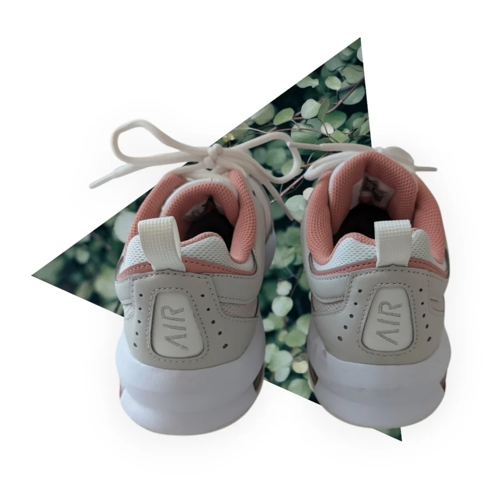 Nike Women's Air Max AP Shoe Sizes 8 , 8.5 and 9